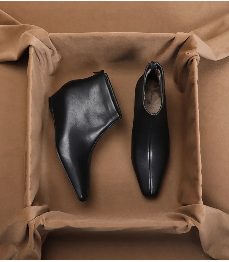 

Коробка для обуви ‌ Модные и стильные женские ботильоны из натуральной кожи на скрытой танкетке – универсальные, на плоской подошве, с задней молнией, для весны/осени