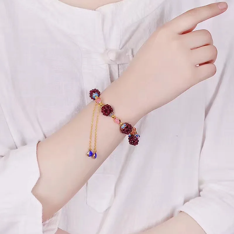 Ethnic Cute Natural Garnet Strand Bracelets Multicolor Hand-Knitted Pomegranate Crystal Charming Bracelet Fine Jewelry For Women
