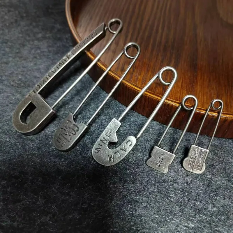 Vintage Silver Distressed Large Broches Prevent Showing Chest Area Personalized Decoration For DIY Clothing Accessory Pins