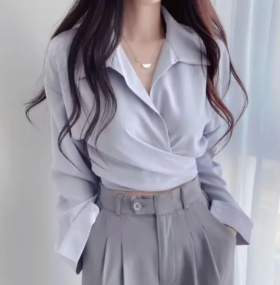 

Spring and Autumn Age Reduction Retro niche design sense, temperament slimming waist slimming tie single breasted short shirt