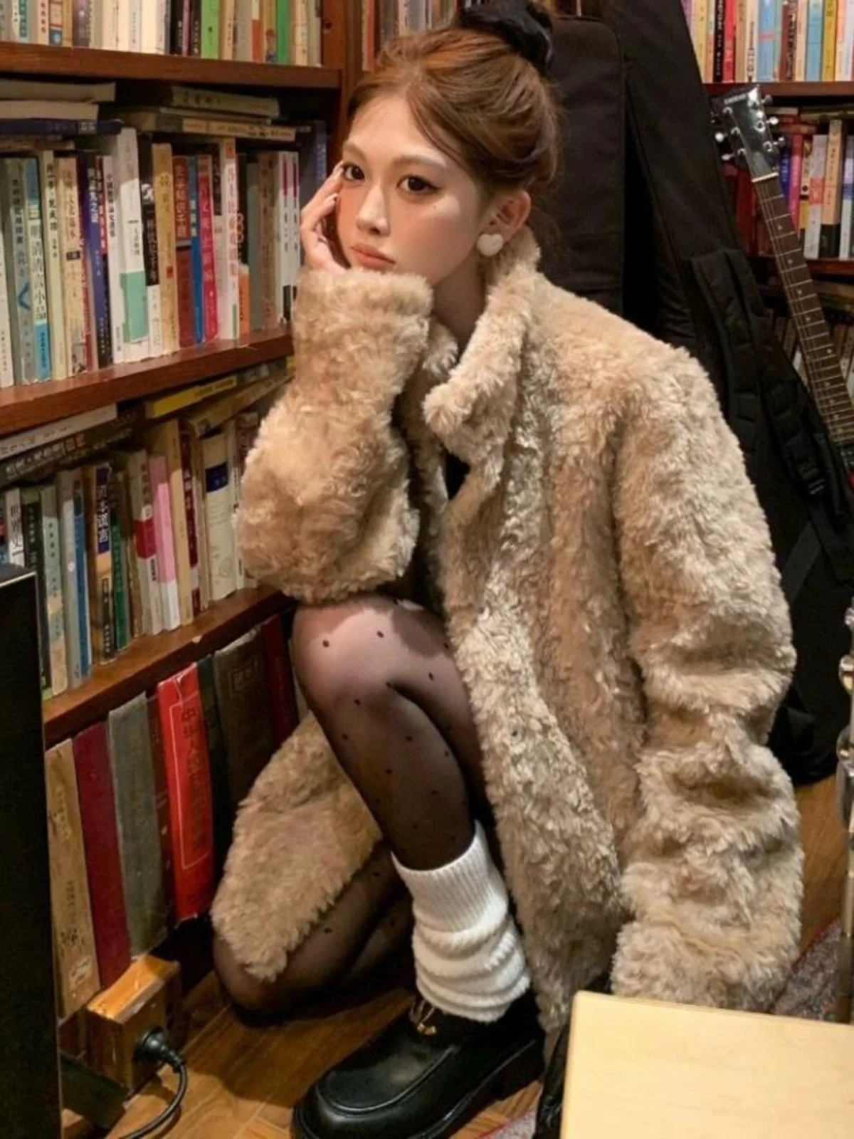 ملابس خارجية للسيدات صديقة للبيئة من الفرو للنساء ذات ياقة واقفة معطف شتوي جديد مستدام