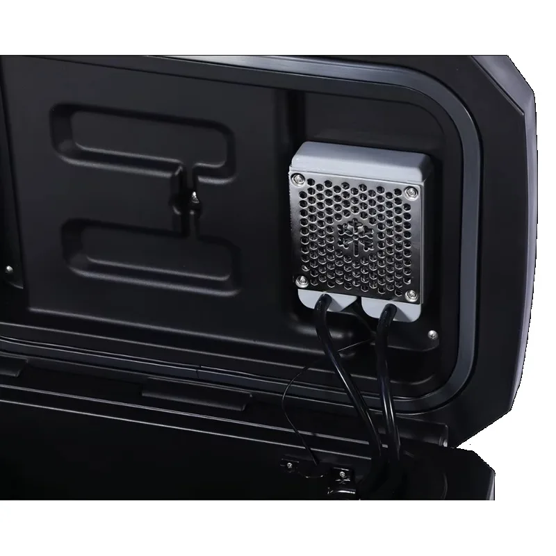High Quality Modern Portable Eco-Friendly 50L Insulated Plastic Cooler with Trolley with Lid, Suitable for Outdoor Use