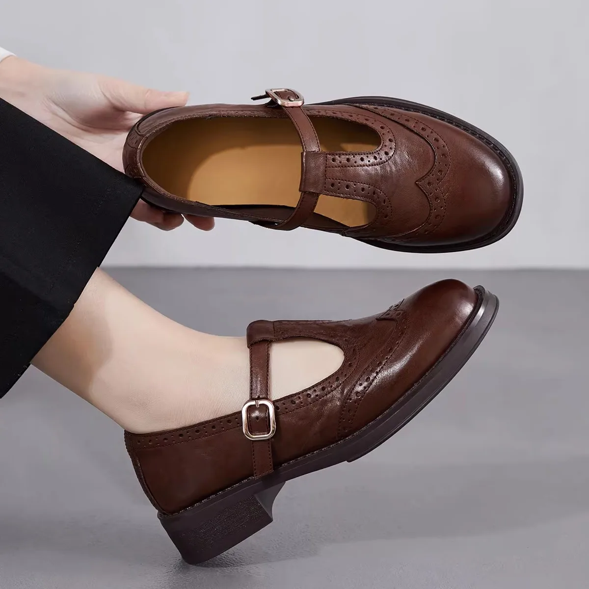 

Genuine Leather Brogue Single Shoes Women's Mary Janes Retro Workwear Shoes Breathable Anti-slip Wear-resistant Spring Summer