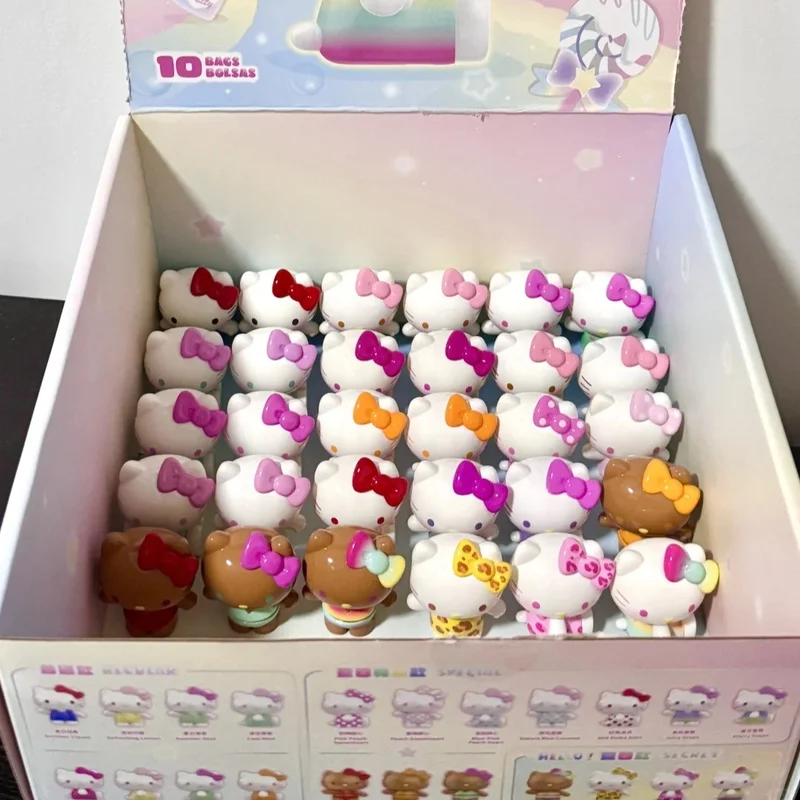 Nuovo Hello Kitty Summer Rainbow Candy Series Blind Box Mini Kawaii Action Figures Decor Borse a sorpresa Ornamenti Regali da collezione
