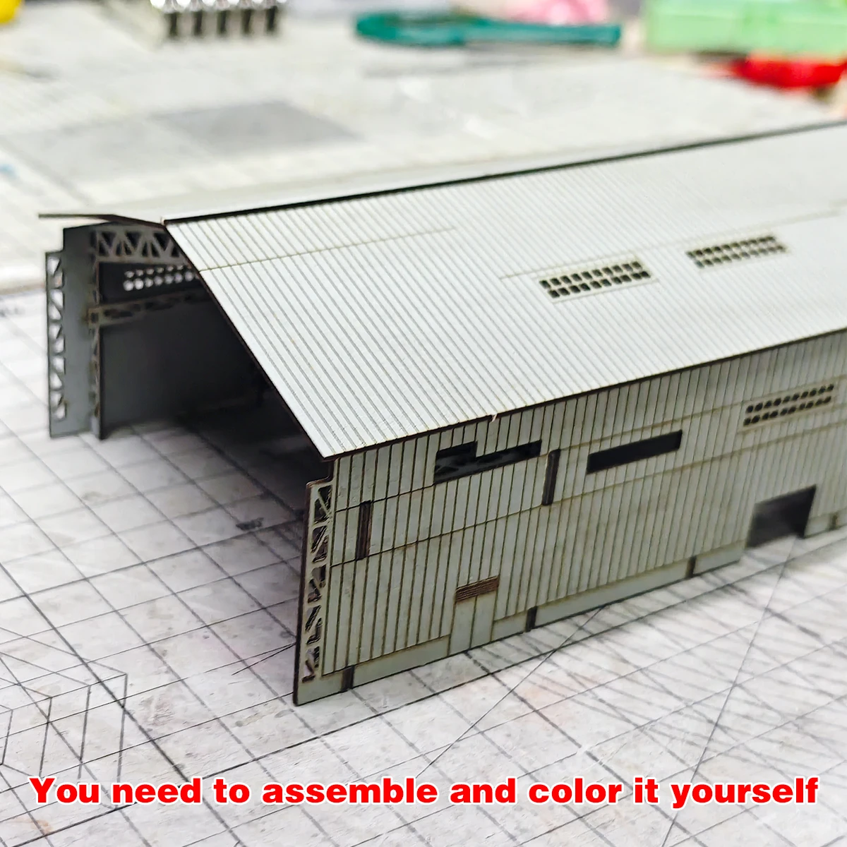 Architektonisches Miniaturmodell Haus Marinehafen Flugzeugstützpunkt Fabrik Japan Gebäude Diorama Maßstabsmodellbausatz 1/350 1/700 – Detail 1