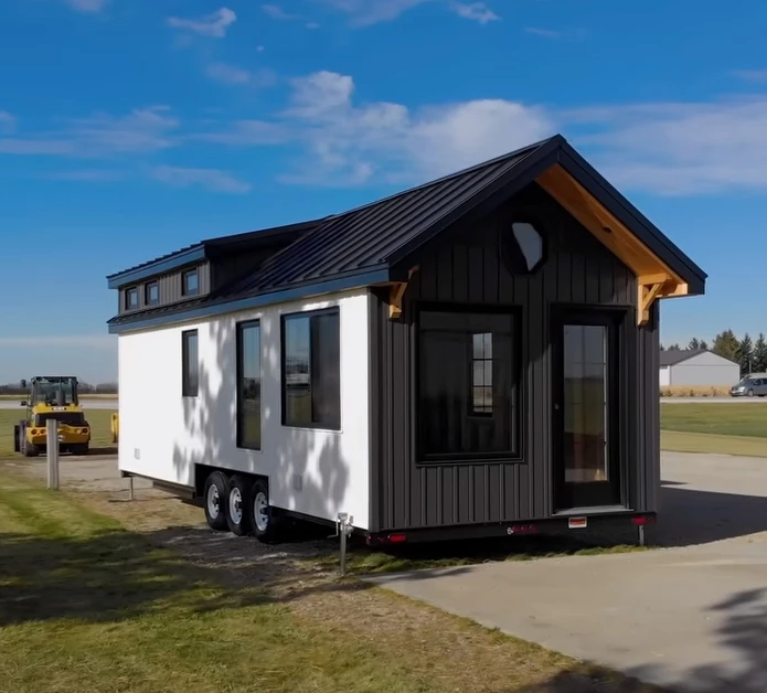 Customizable Mobile Metal Roofed Integrated Houses Tiny Home