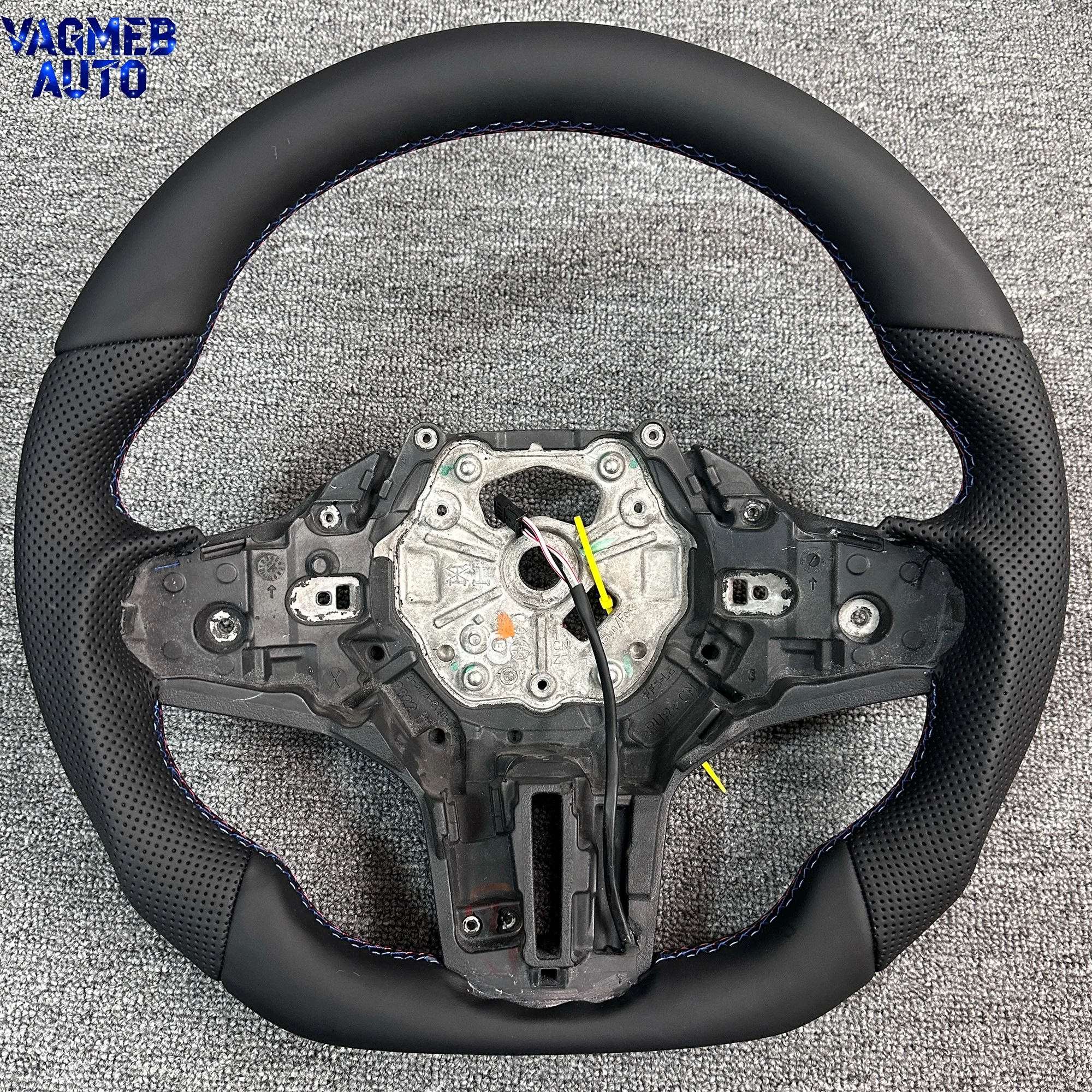 Für BMW G20 G21 G28 G01 M3 X3 Serie CUSTOM Lederlenkrad mit Perforation und Heizfunktion