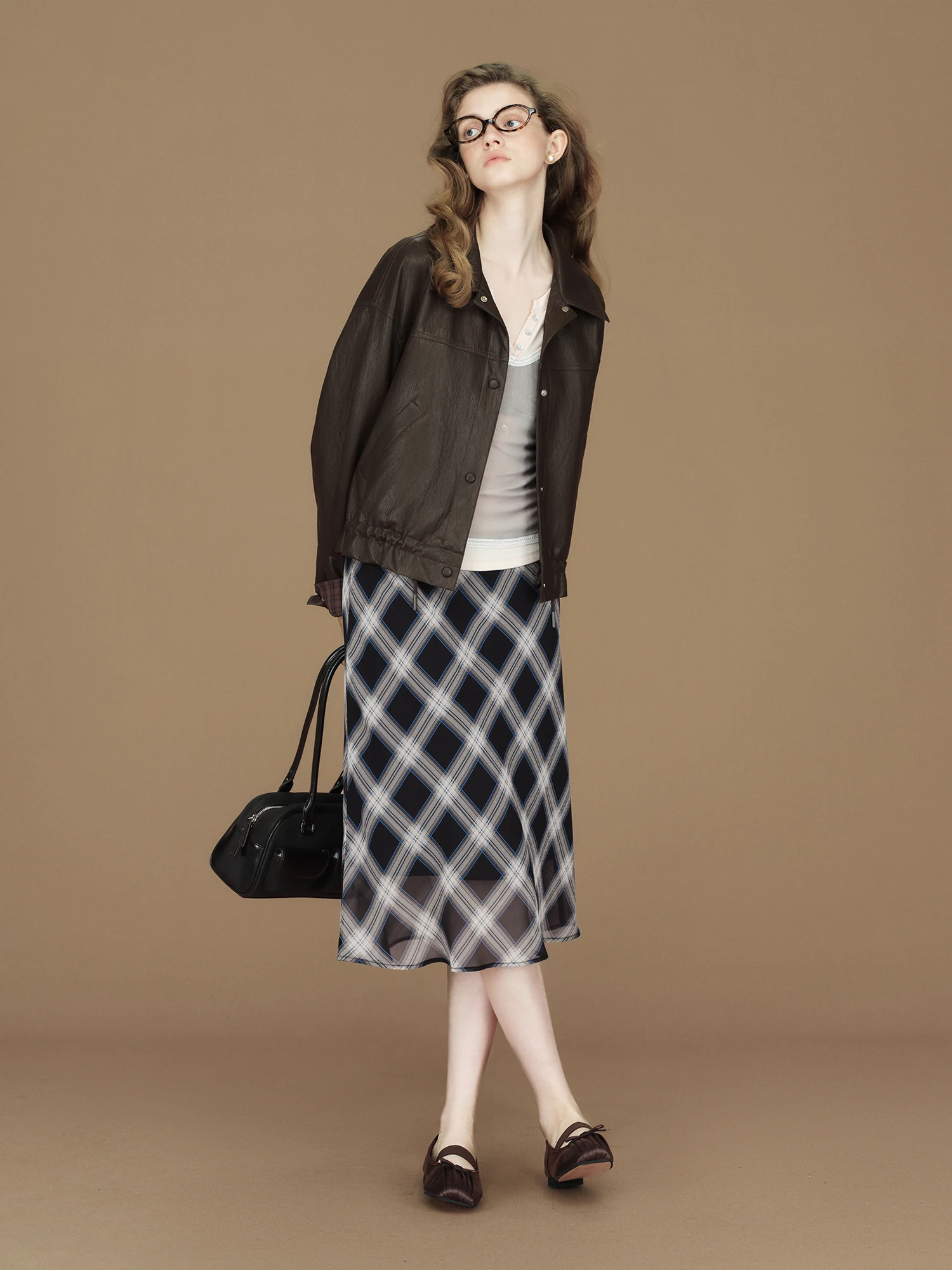 FSLE 2026 Fall Women's Versatile Cropped Faux Leather Jacket with Drawstring Hem - Relaxed Fit Outerwear for Daily Style