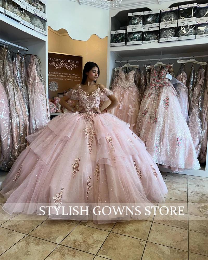 Rose Pink Sweetheart ชุดไปงานเต้นรำ Quinceanera ชุดลูกปัด Celebrity Party Gowns Sequined Graduation Vestido De 15 Anos Robe De