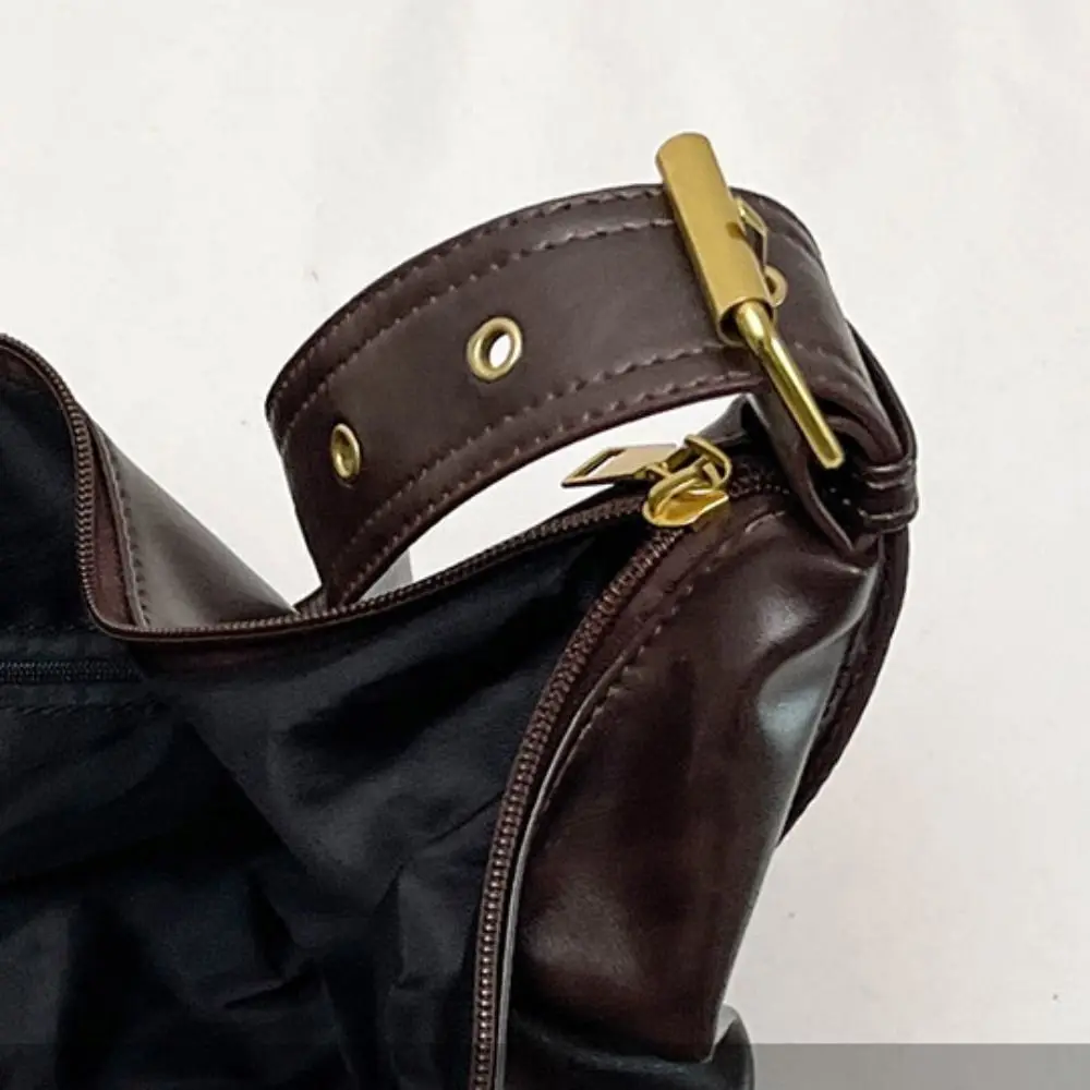 

Oil Wax LeatherRetro American Style Rivets Buckle Crossbody Bag Fashion Design Korean Style Locomotive Style Underarm Bag