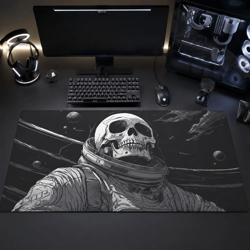 Skull astronaut space print, suitable for users of PC laptops with minimalist gaming style, with diatomaceous earth surface