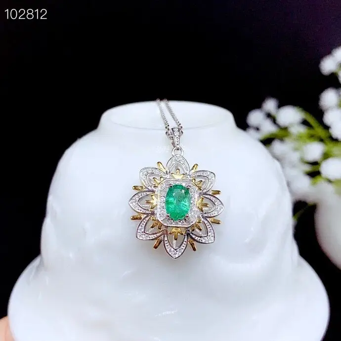 S925 Silver Natural Emerald Pendant 5mm * 7mm  0.7ct Light Luxury Flower style Fashion Gemstone Jewelry Gift for Woman