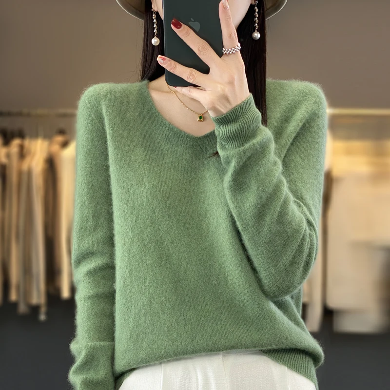 Autumn and winter new 100% pure sweater female V-neck knitted long sleeve solid color warm sweater wool pullover