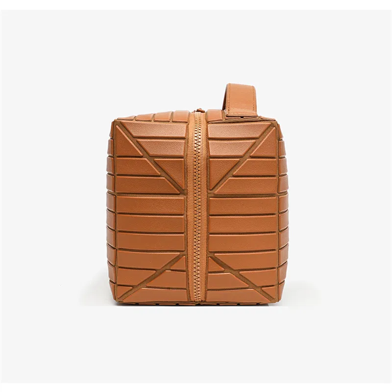 Elegant 1Pc Stripe Storage Bag for Women Large Capacity Outdoor Travel Toiletries Organizer Pouch Portable Cosmetic Bag New