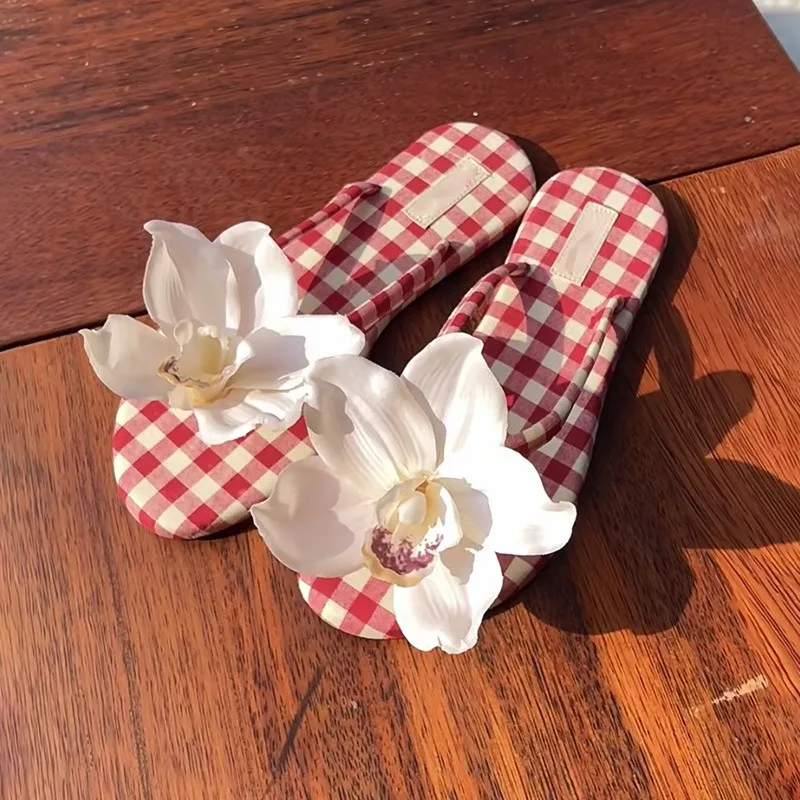 

Fashion Design Womens Shoes New Exquisite Flower Flat Bottom Flip Flops for Woman Comfort Vacation Casual Shoes Zapatos De Mujer