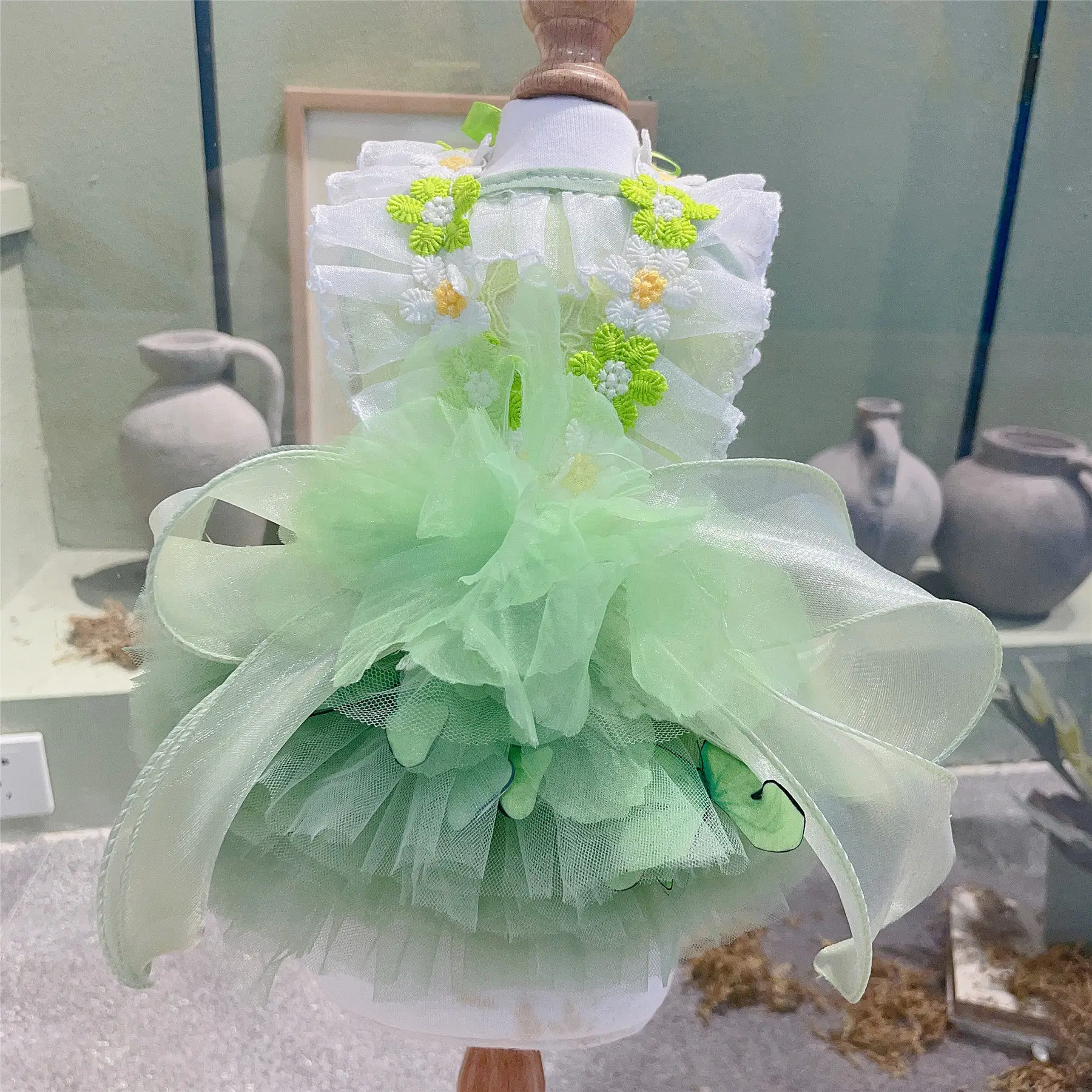 

Spring Summer New Light Green Pet Dog Clothes Luxury Handmade Lae Bow Party Princess Dresses For Small Medium Dog Puppy Outfits