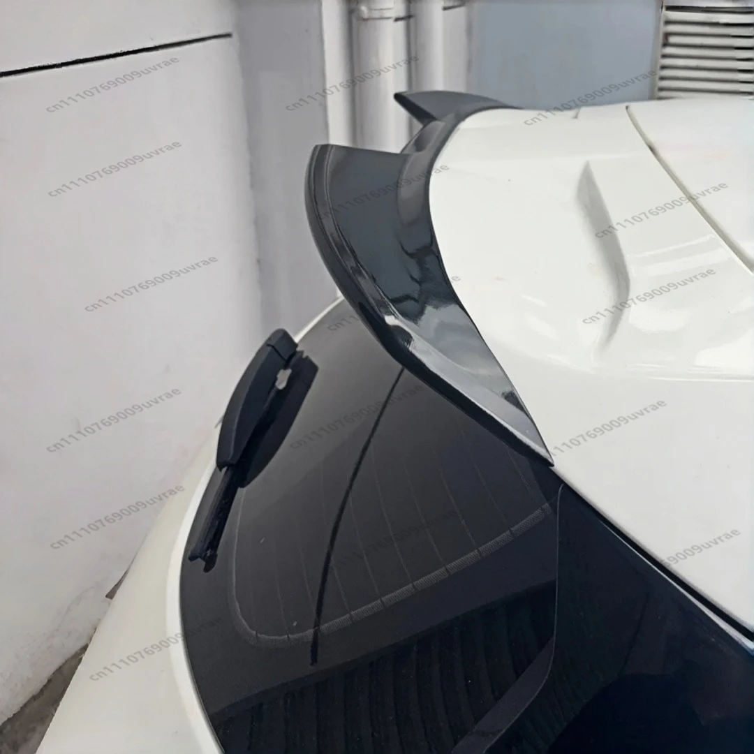 

Gloss Black ABS Rear Trunk Spoiler Wing Lip For Ford Focus MK4 ST-Line Hatchback 2019-2022 Auto Exterior Decoration Tuning Parts