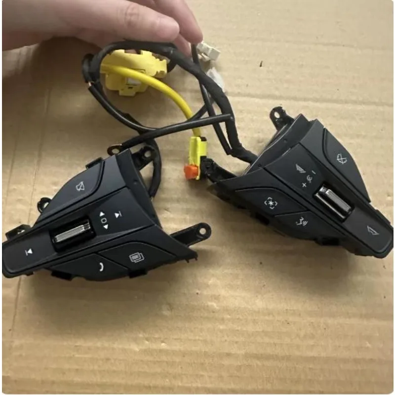 For Haval Shenshou Brand New Genuine Multi Functional Steering Wheel Button with Steering Wheel Switch A Pair