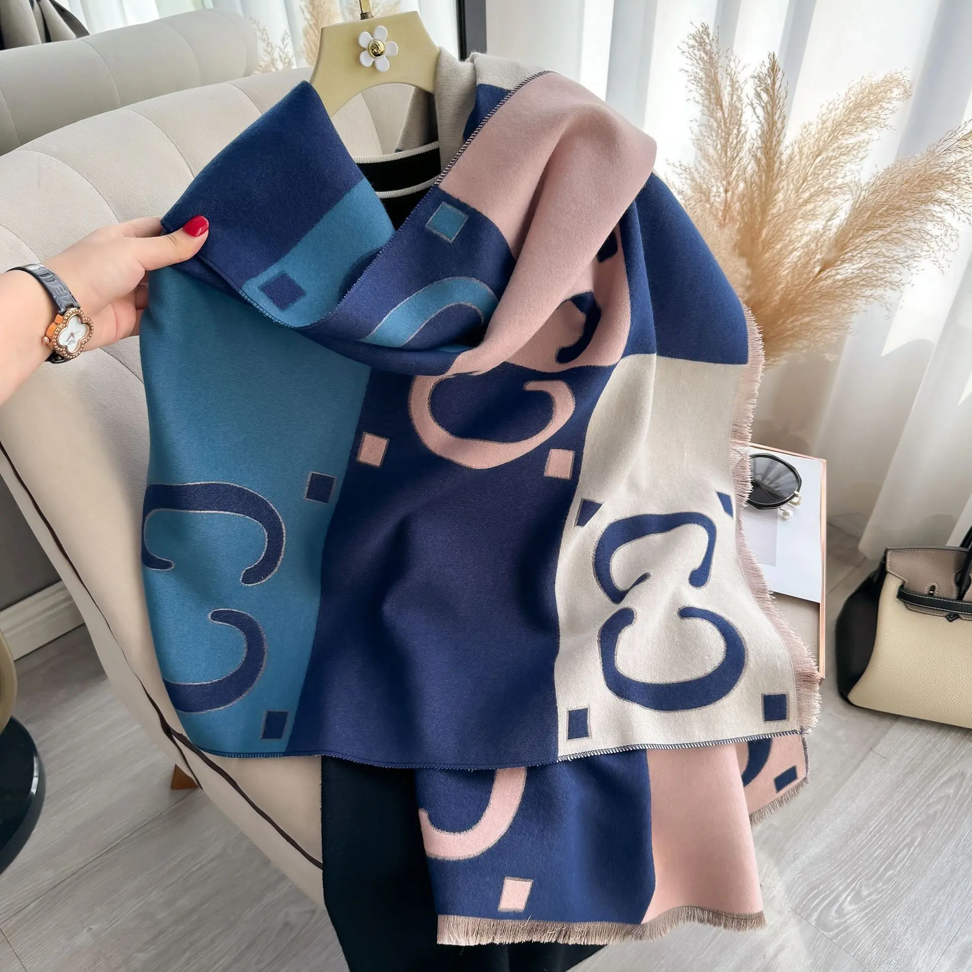 

185*65CM Winter Cashmere Scarf Women Luxury Print Female Shawl Wrap Scarves Lady Thick Warm Blanket Gift Echarpe Pashmina