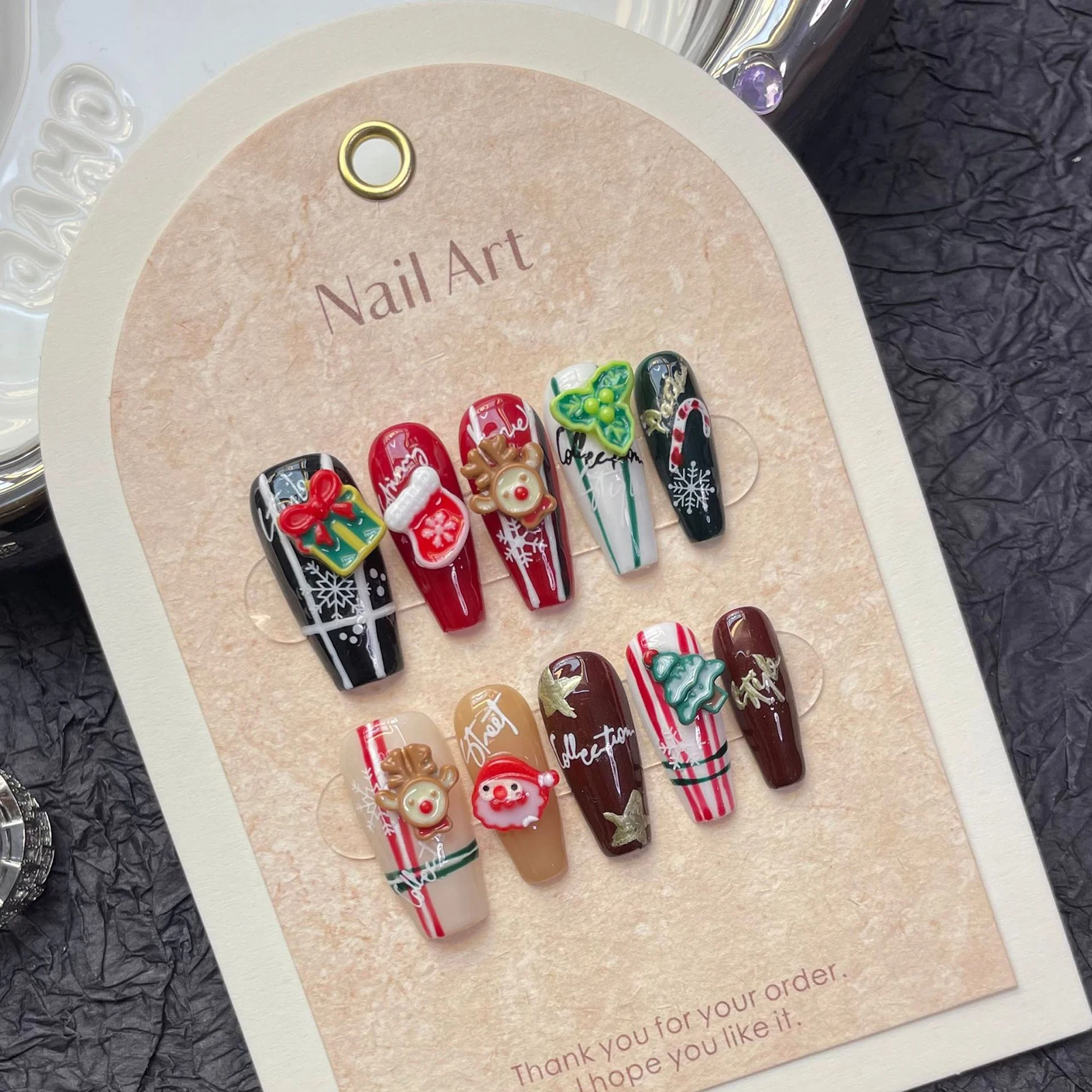 Colorful Christmas Theme Fake Nails Natural Unbreakable Nail Simple Wear for Daily and Parties Wearing