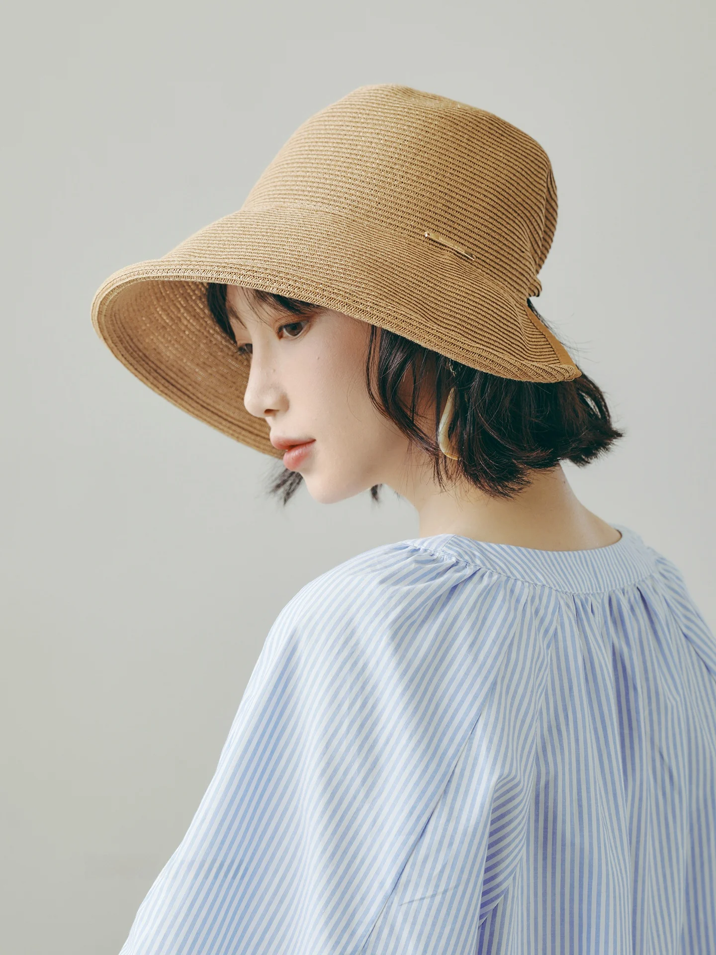 women's-summer-straw-hat-face-slimming-sun-protection-hat-suitable-for-round-face-soft-brim-9cm-long-breathable-foldable
