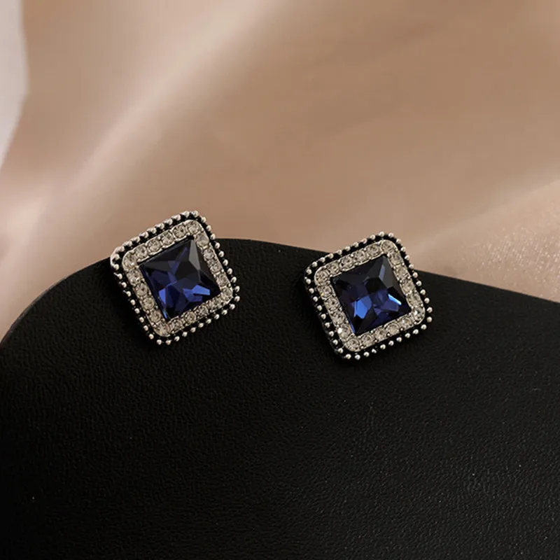 Blue Square Stud Earrings for Women Rhinestone Side Rhombus Small Earrings Korean Fashion Girls Ear Jewelry Party Gifts