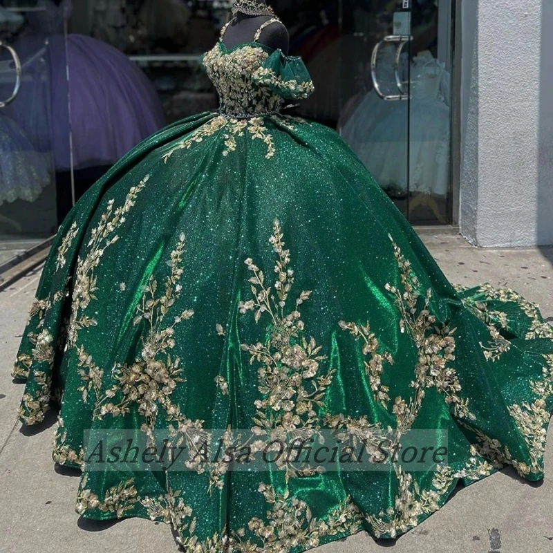 Emerald Green Ball Gown Quinceanera Dresses Sweet 16 Girls Spaghetti Strap Appliques Lace Corset Prom Party Vestidos De 15 Años