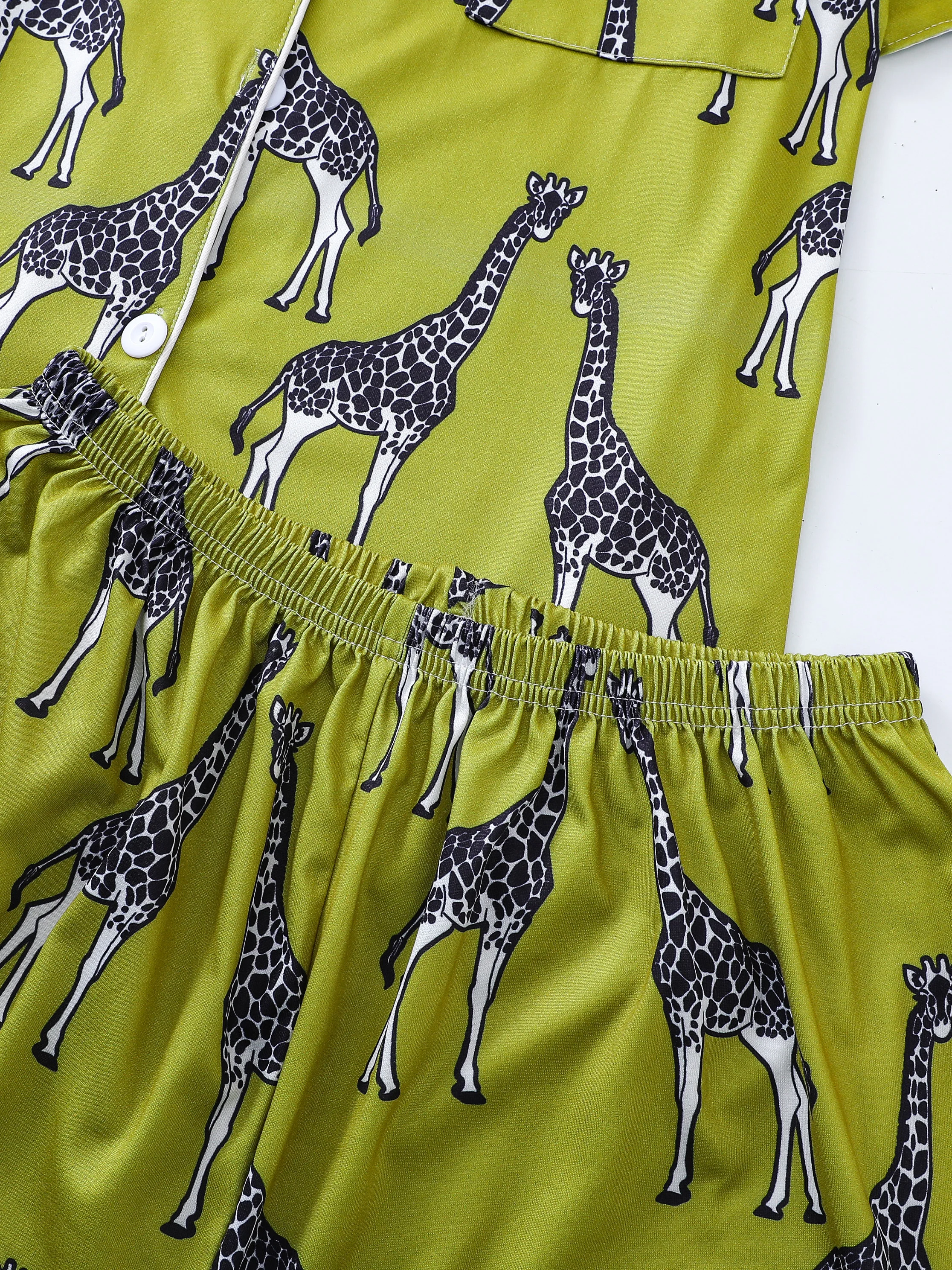 Animal giraffe print pyjama set short-sleeved roll-down button-down top and comfy elasticated shorts loungewear for women