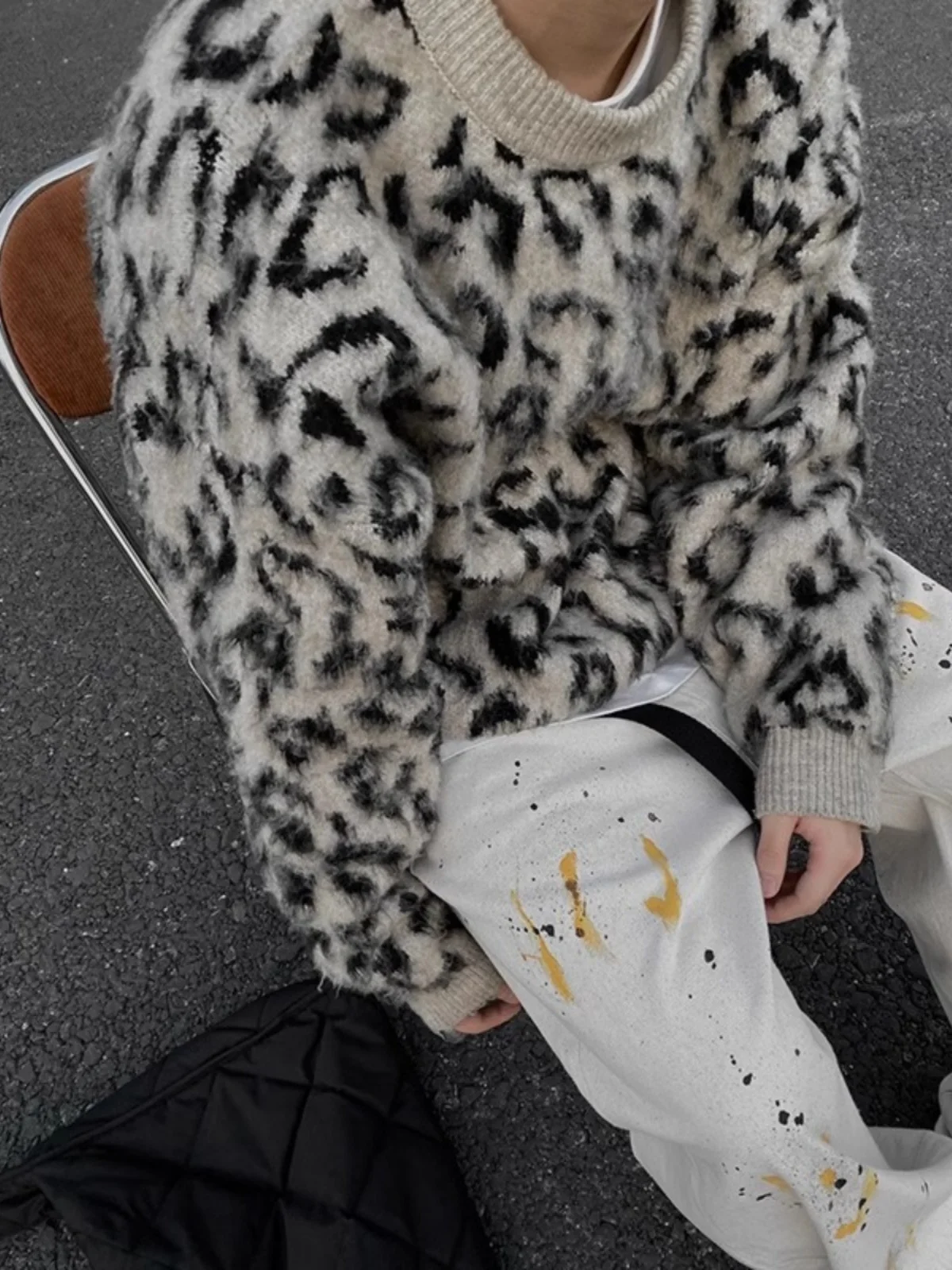 

Laid-ba Contrast Color Leopard Print Brued round Ne Men's Knitwear Trendy Vintage Knitted Sweater High Street Sle Jaet