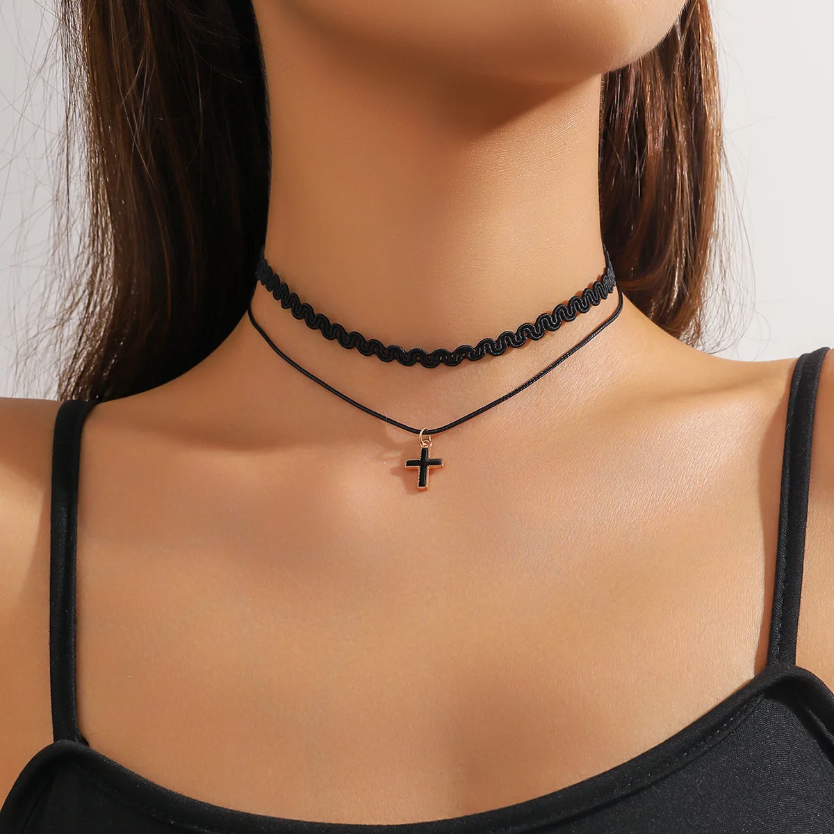 

Black Choker Necklace for Women Minimalist Collar Chain Pendant Neckband Unisex Simple Fashion Jewelry Accessory