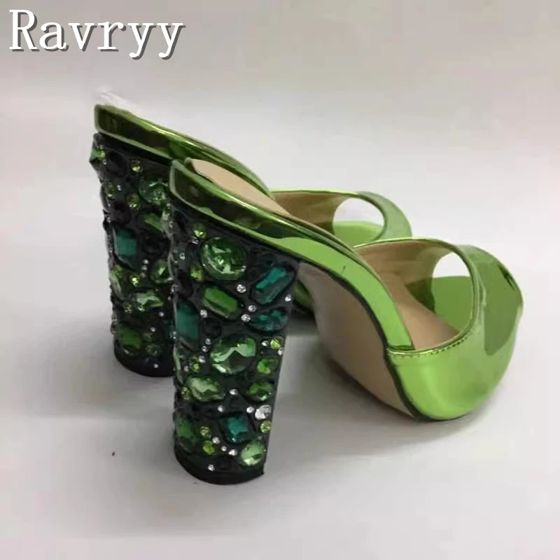 Summer New Emerald Thick Heel Slippers Women Peep Toe Patent Leather Green Shinning Wedding Party High Heel Mules