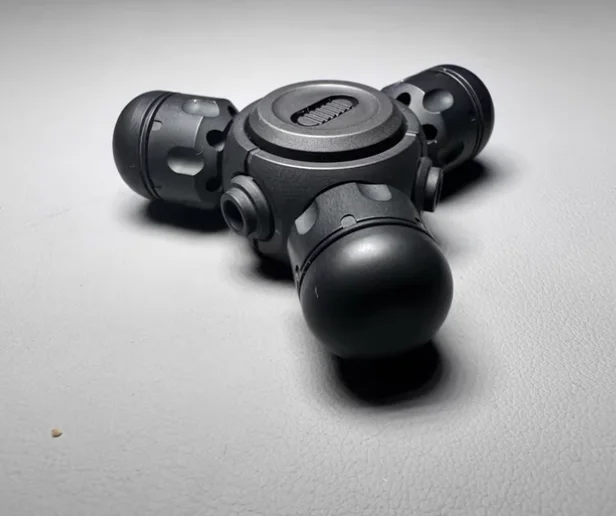 لعبة خشبية لتخفيف التوتر من ساكورا تايم سبيس بليت نيست ستانلس ستيل باللون الأسود غير اللامع EDC #4