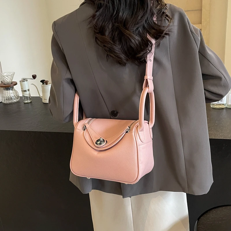 Fashion Women Small Pu Leather Shoulder Messenger Bag High Quality Ladies Handbags Double Zipper Saddle Bag Casual Crossbody Bag