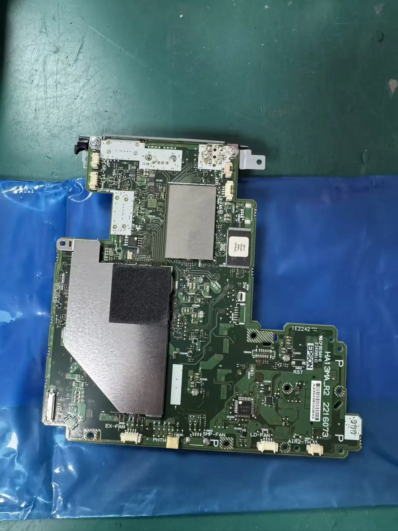 

Совершенно новая оригинальная материнская плата проектора ДЛЯ Epson EF-11