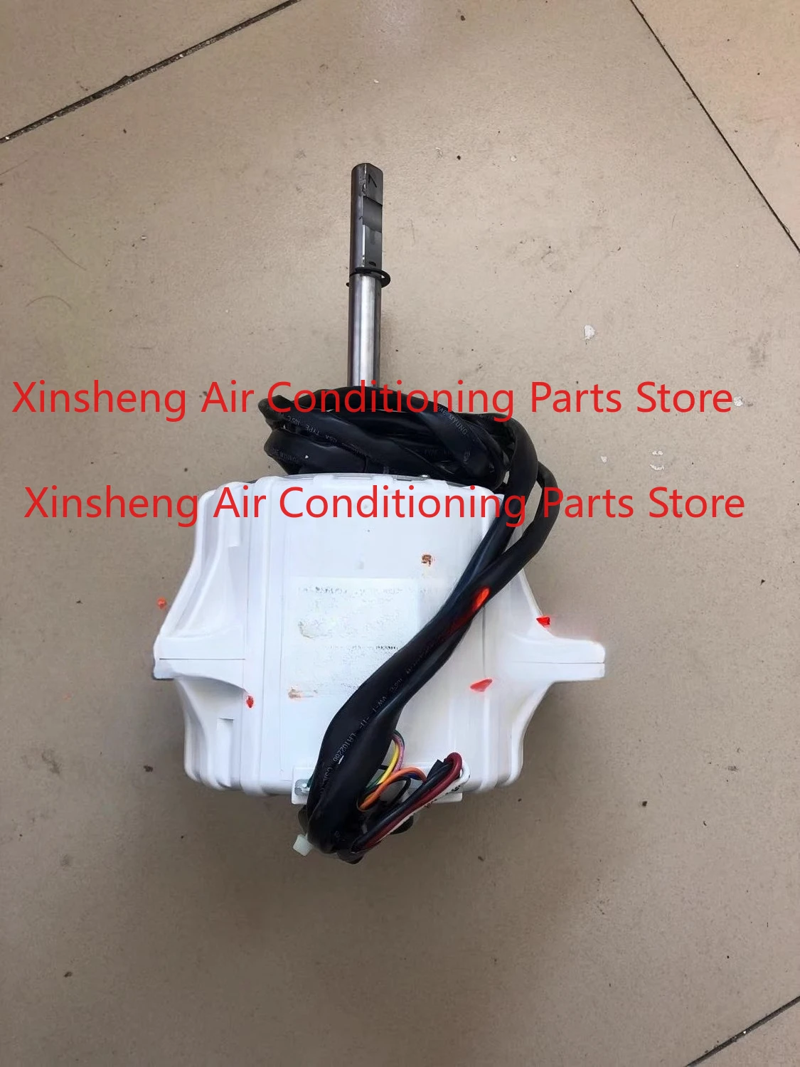 

Suitable for Samsung central air conditioner ADX160VRGHA outdoor unit fan AM200JXVDHGH motor 180 motor fan