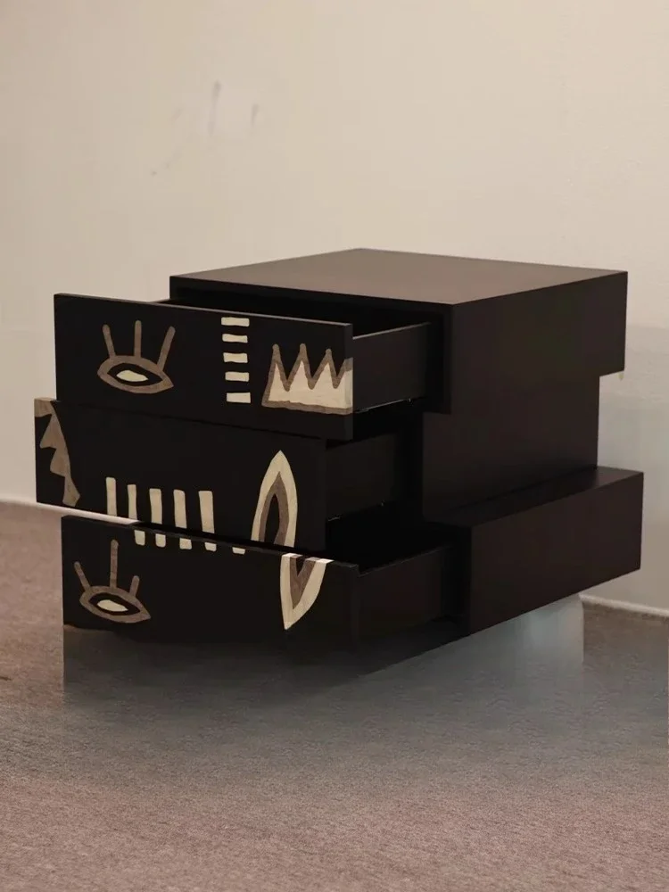 Wabi Sandy wind solid wood, hand-painted bedside table, medieval retro bedroom, special-shaped bedside table