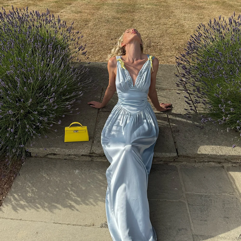 Vendita calda elegante abito lungo in raso con scollo a V profondo e schiena scoperta, sexy, in pizzo, senza maniche, tinta unita