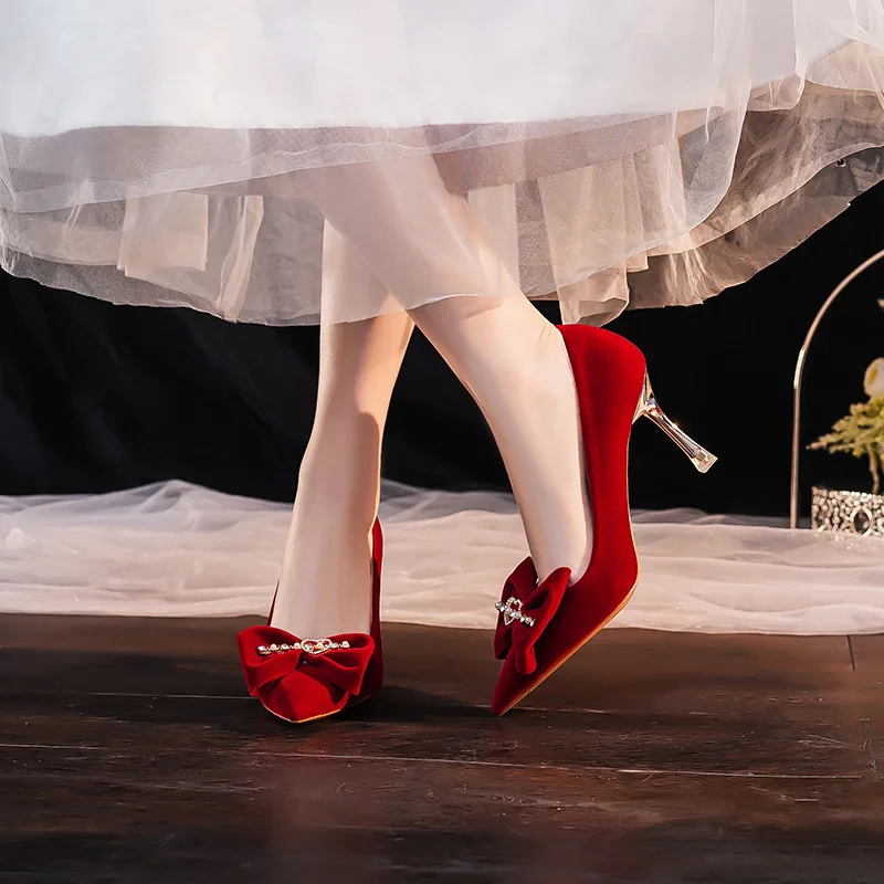 Red wedding shoes, women's new style, Hexiu wedding dress, wearing two bridal shoes, not tiring feet, high heels