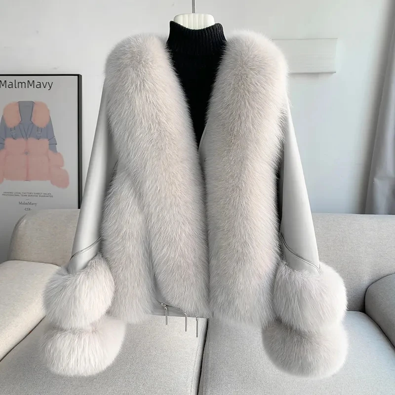 2026 New Fox fur grass Coat Women Full leather sheepskin Goose Down Coats fur integrated Winter Warm Short Overcoat High quality