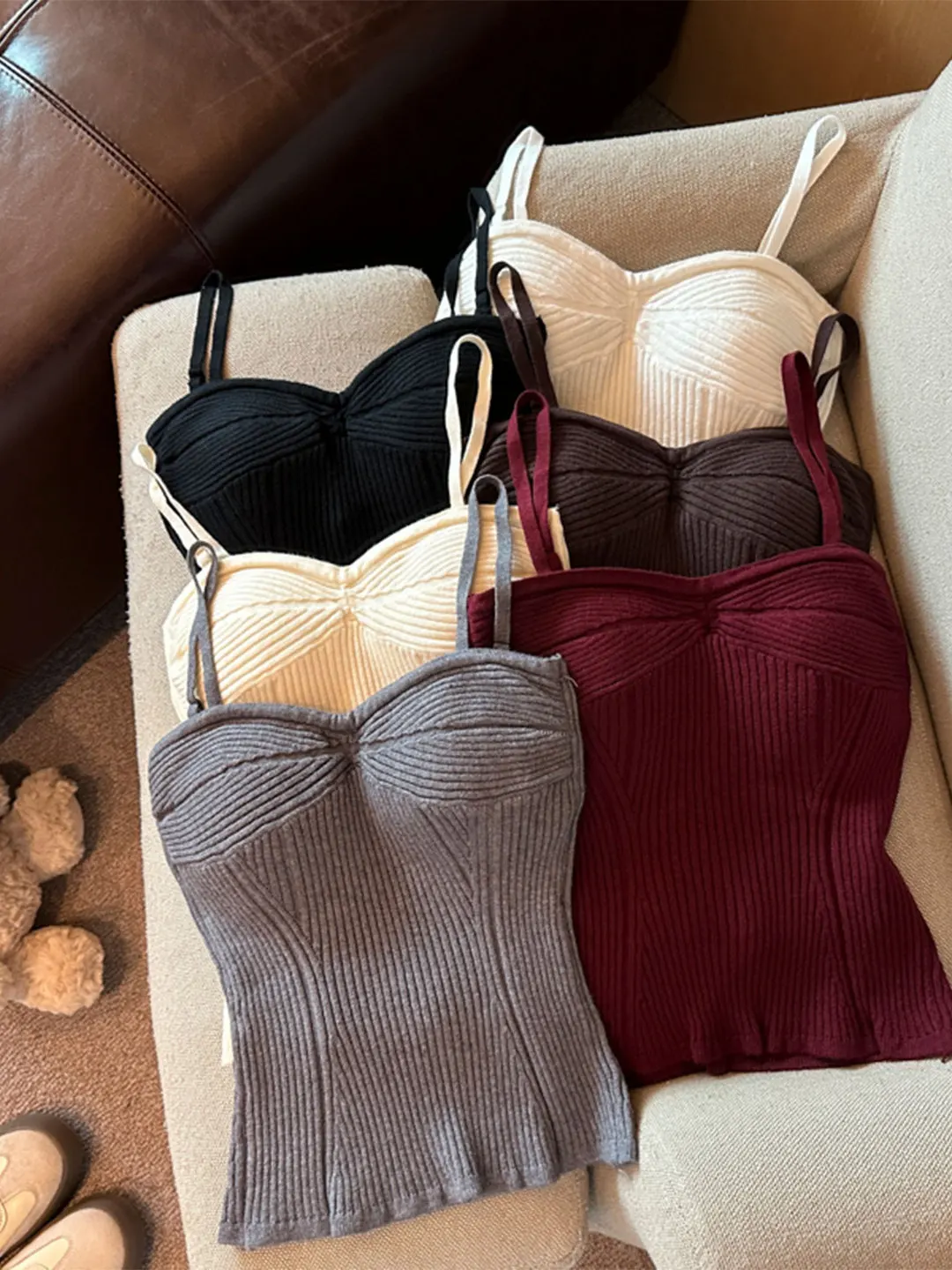 

Women's Knitted Strap Vest Integrated Innerwear Short Sleeve Base Shirt Outwear with Chest Pad American Style Slim Fit Leisure