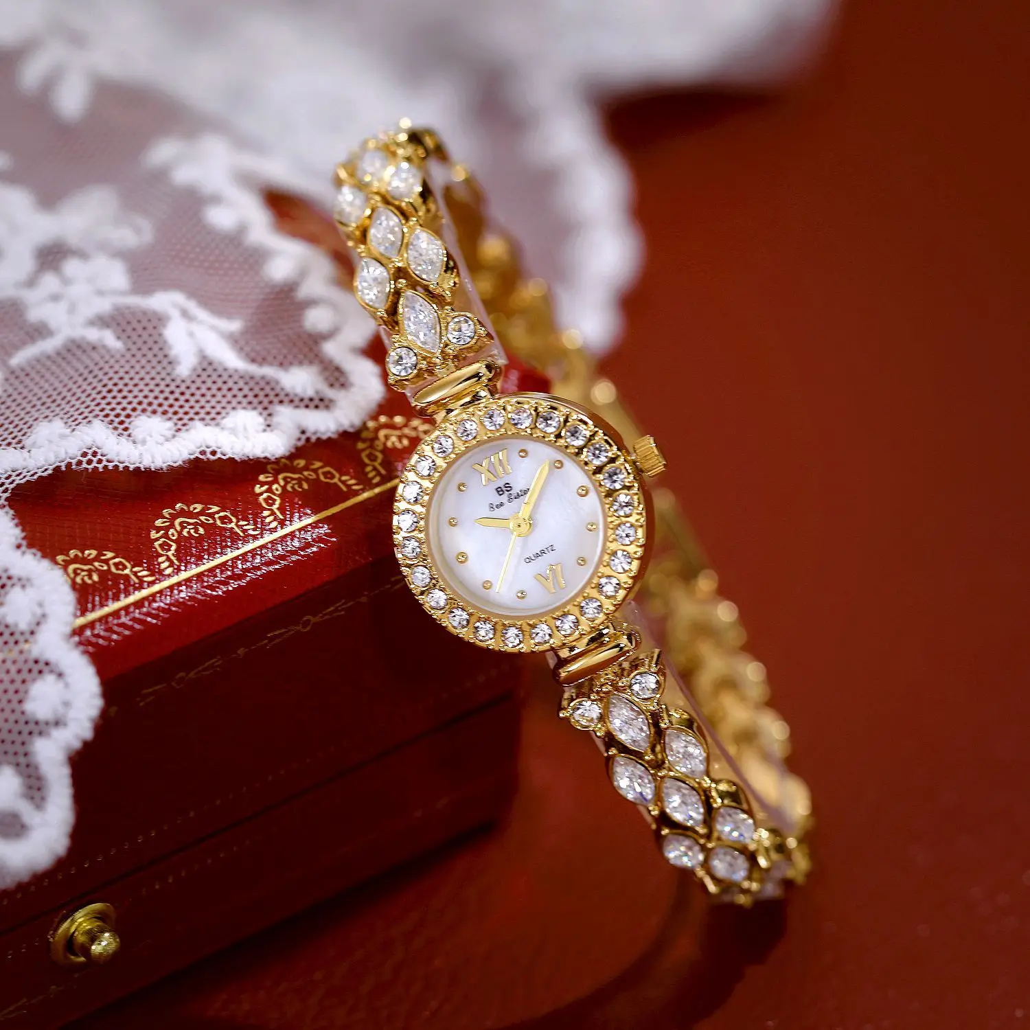 

Ladies' Watch Brand Light Luxury Fashion Diamond Set Quartz Watch Exquisite Small and Versatile for Women's Watch Clock