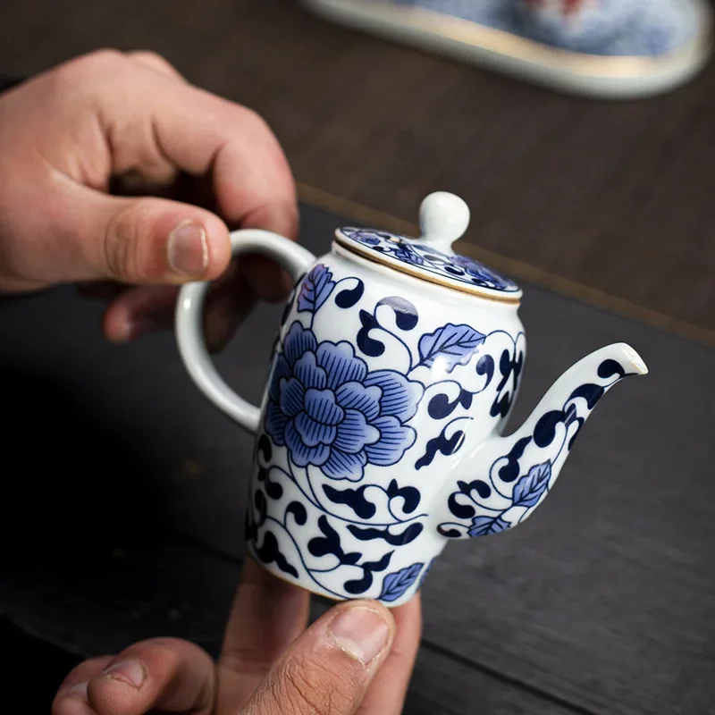 Blue and White Interlock Branch Lotus Pot Japanese Porcelain Kung Fu Tea Set Teapot Small Capacity Single Hand Ewer Tea Kettle