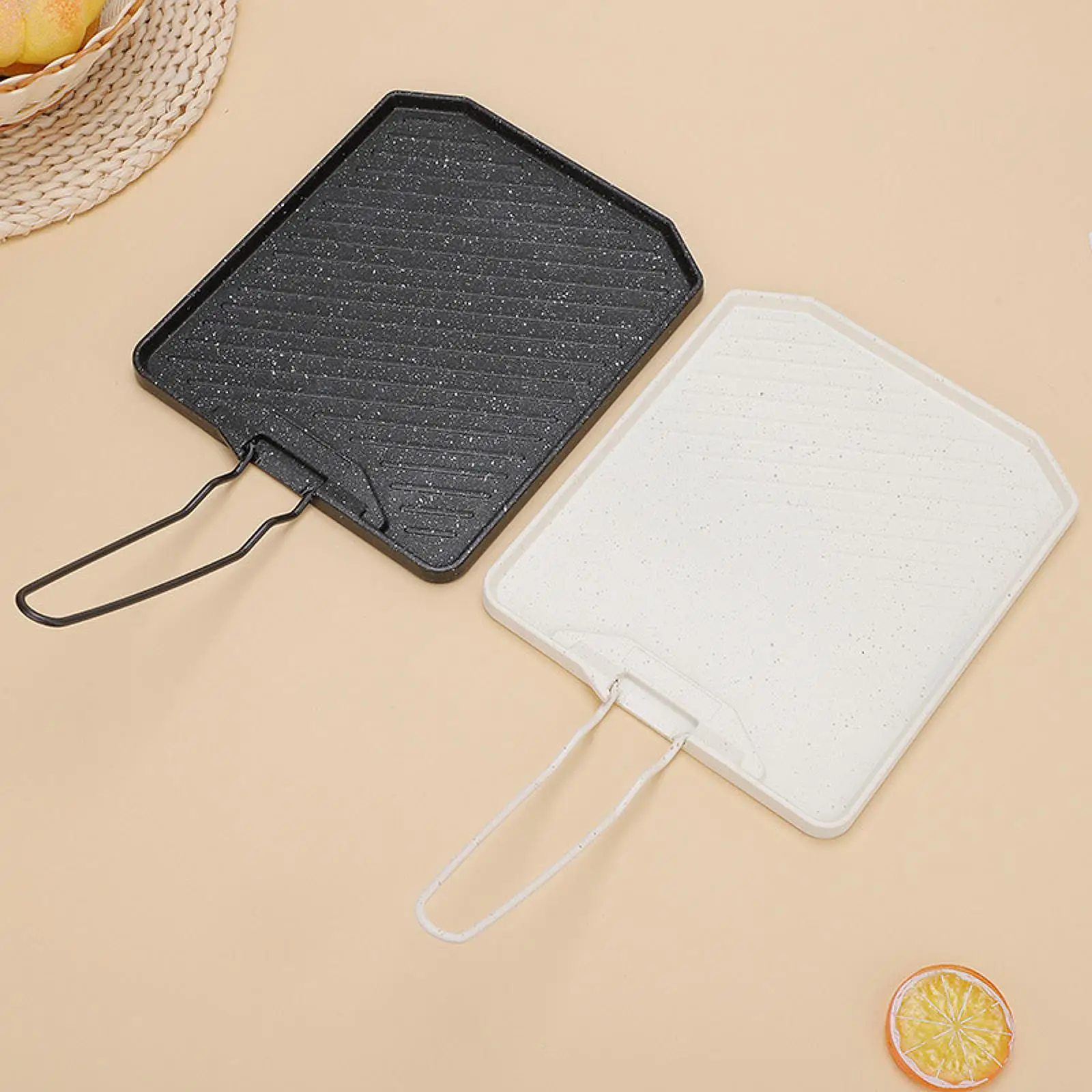 Grilling Skillet Barbecue Grilling Plate Folding Handle Cookware Grill Basket Camping Skillet for Beach Fishing Home Cooking