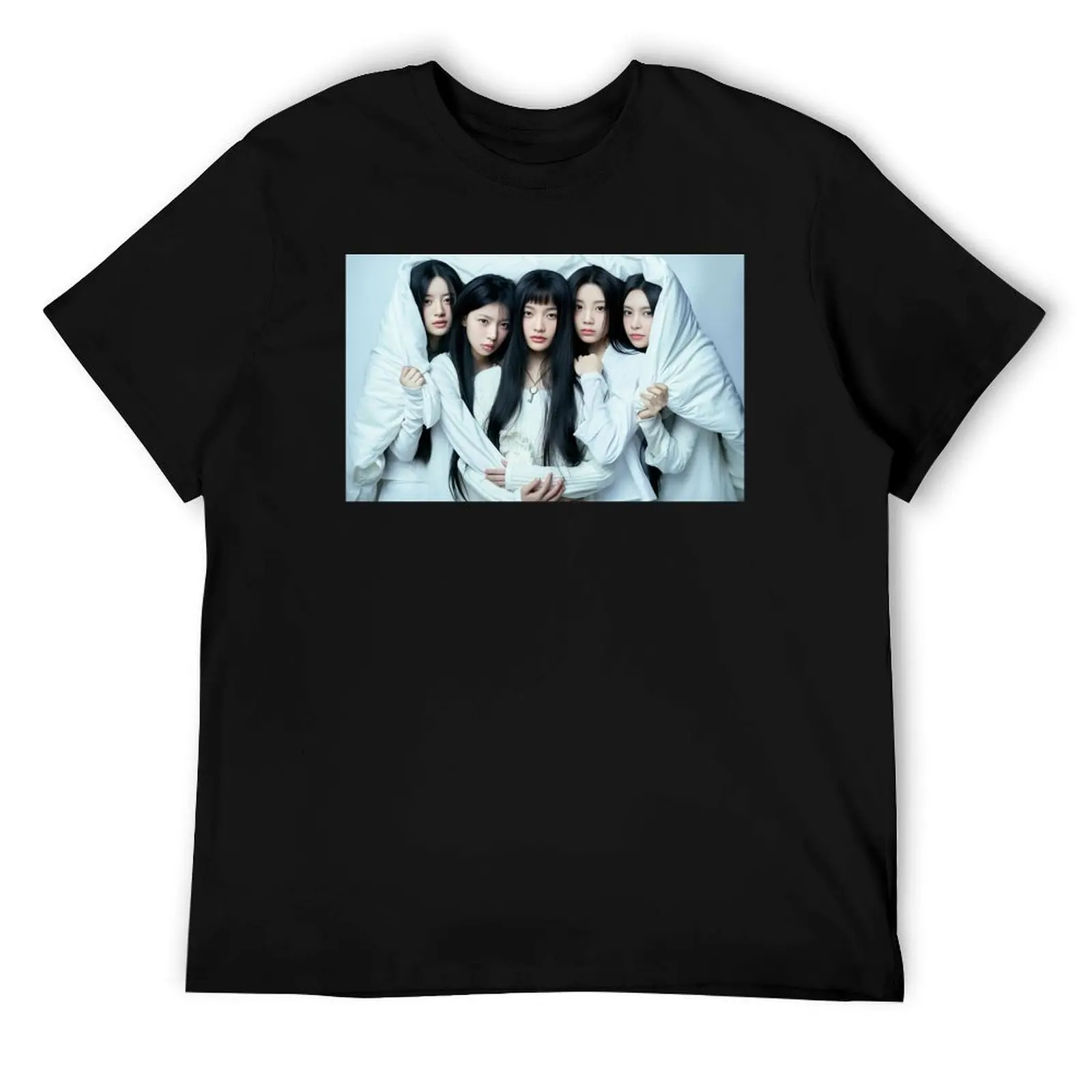 

illit (KPOP) T-Shirt man t shirt cotton man t shirts cotton t shirts for man graphic funny T-Shirt