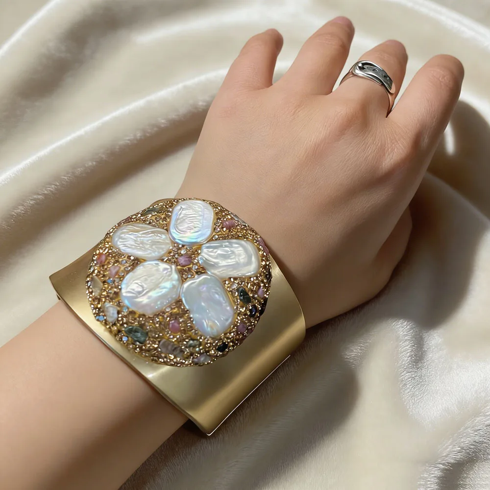 

Пресноводная инкрустация жемчугом в стиле барокко, открывающаяся манжета, позолоченные регулируемые браслеты из нержавеющей стали для женщин, ювелирные изделия, подарок