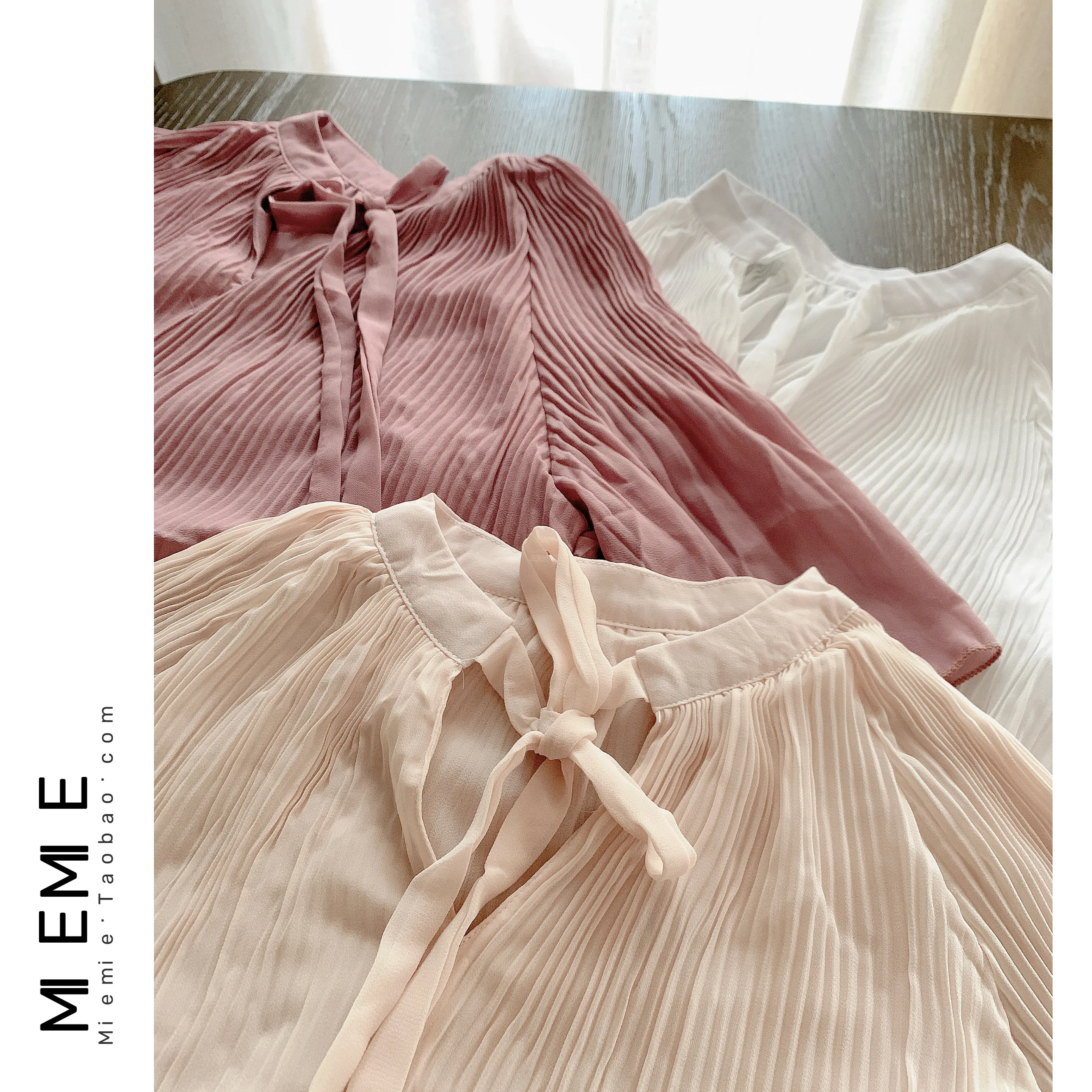 

Casual V-ne Accordion Pleat Texture Loose Long Sve Silk irt Women's Summer Faion Lace Top Relax Fit Commute Blouse