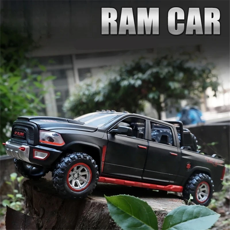 

Модель пикапа RAM TRX 1:32 из сплава с звуком, светом и функцией отскока — детская игрушка для приключенческих игр