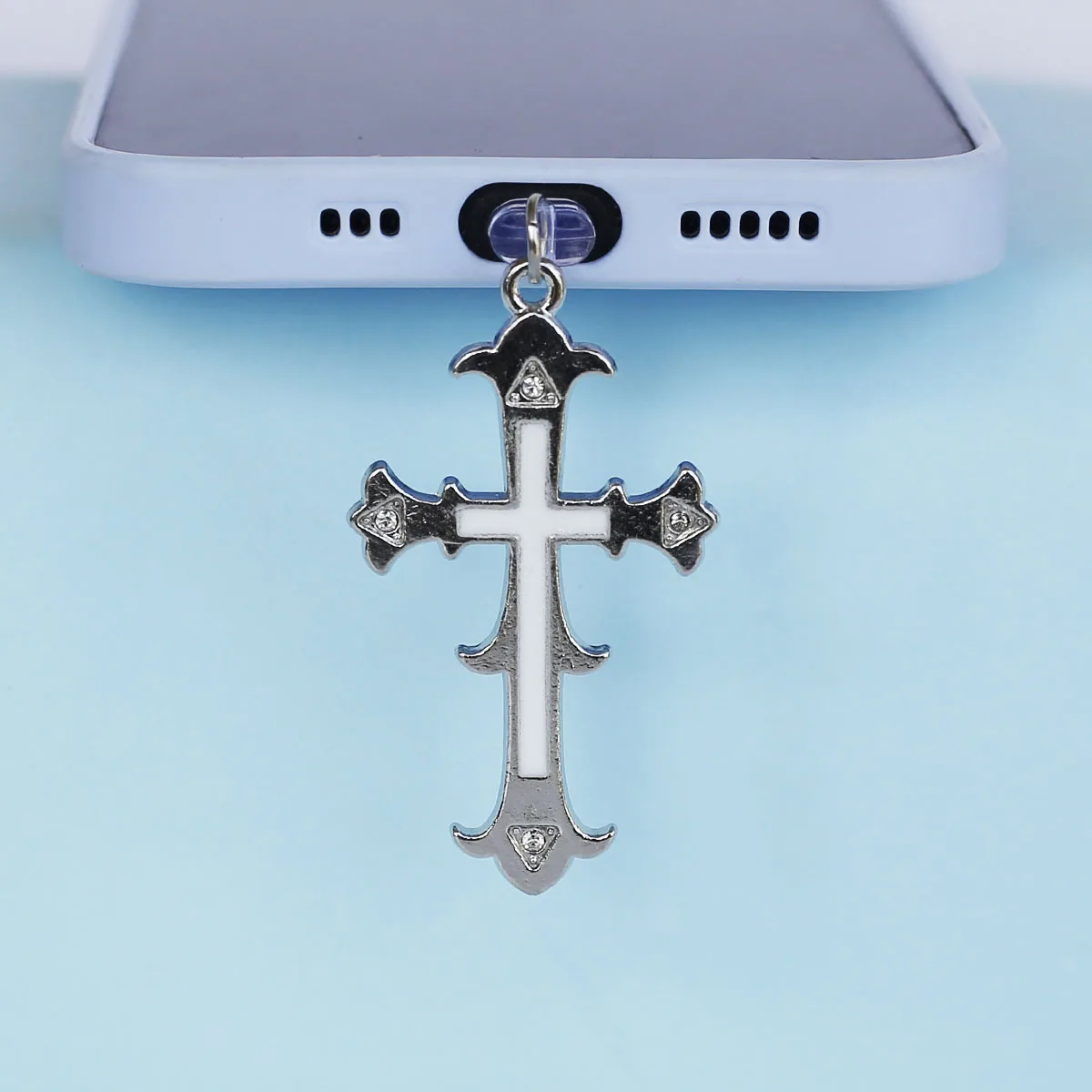 1pc cristallo pietra croce in bianco e nero telefono tappo antipolvere pendente accessori decorazione adatta per Iphone tipo-c porta polvere
