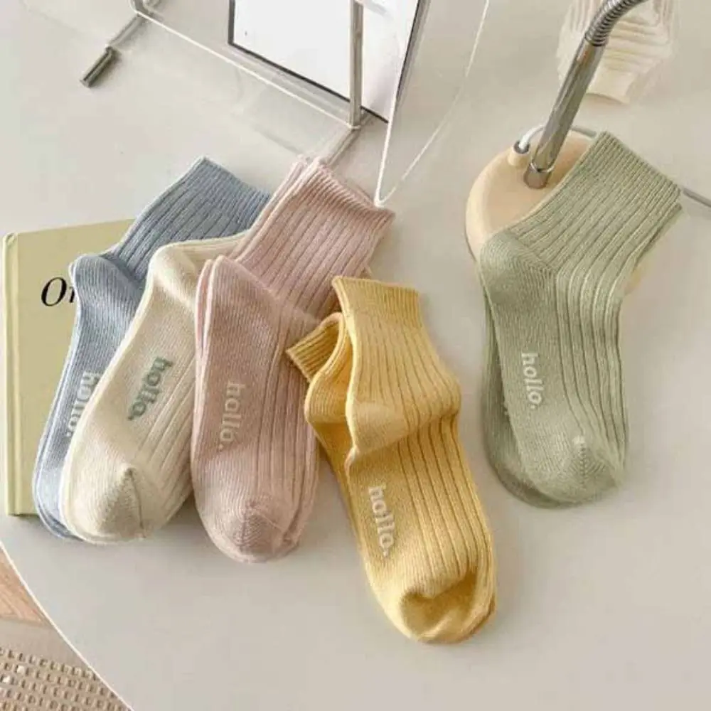 10Pairs لينة لون الحلوى منتصف العجل الجوارب بسيطة الإناث الجوارب منتصف جوارب أنبوبية تنفس الحلو الجوارب النساء فتاة