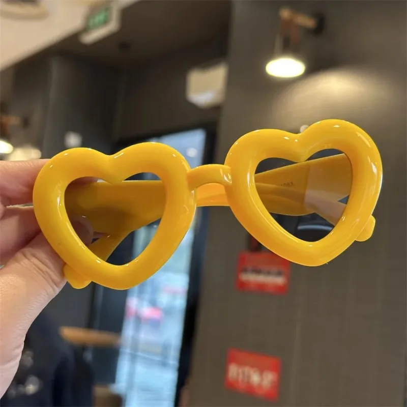 Nuevas Gafas de Sol para Niños, Gafas de Sol para Bebés, Gafas de Sol con Forma de Corazón, Adorables y Modernas, Gafas de Sol para Fotos con Protección UV400